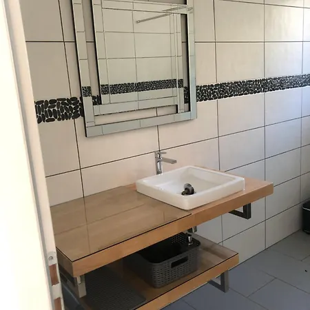 Apartamento Mini Entre Et Montagne Palavesa